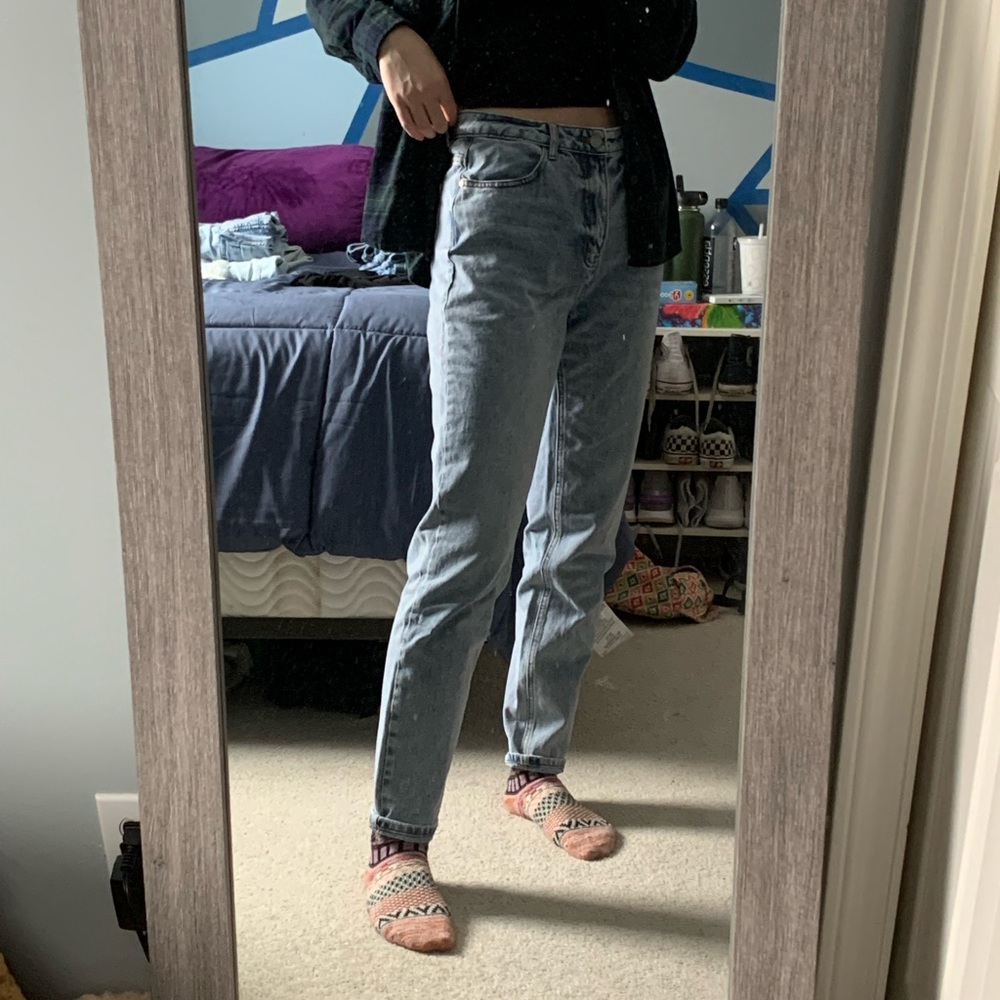 MISSGUIDED high rise mom jeans